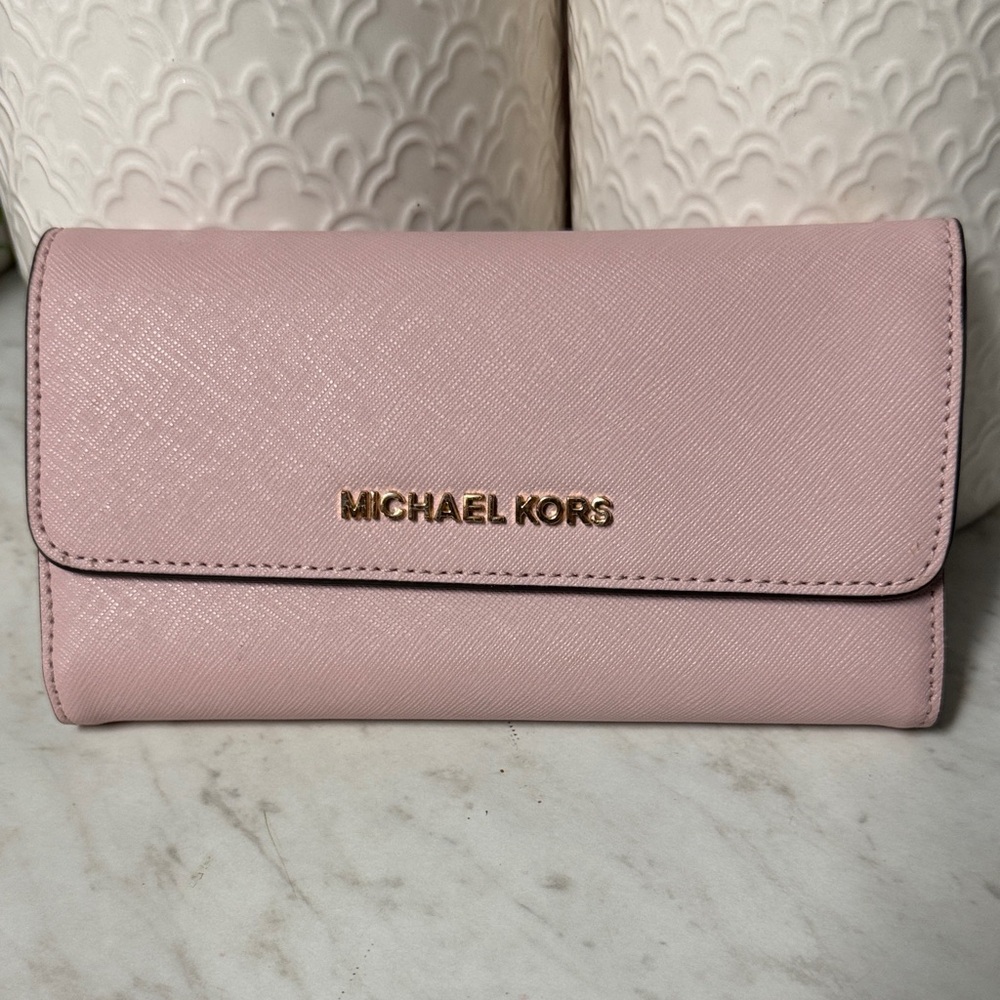 Michael Kors Blush Pink Wallet
